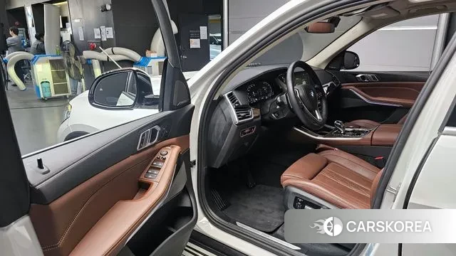 BMW X5 (G05) 2023 Белый из Кореи, фото 2