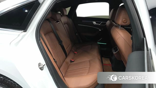 Audi A6 (C8) 2020 Белый из Кореи, фото 2