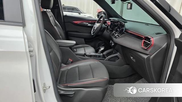 Chevrolet (GM Daewoo) The New Trail Blazer 2024 Белый из Кореи, фото 2