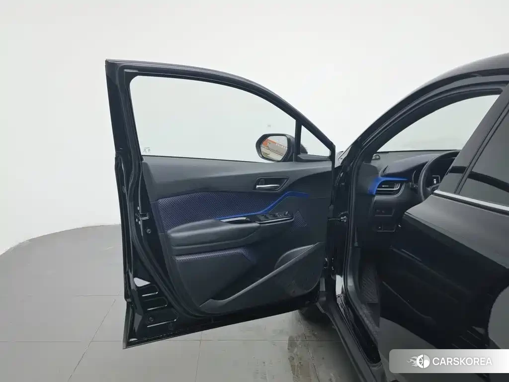 Toyota C-HR 2019 Черный из Китая, фото 2