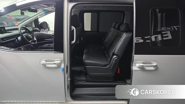 Hyundai Staria 2024 Белый из Кореи, фото 2