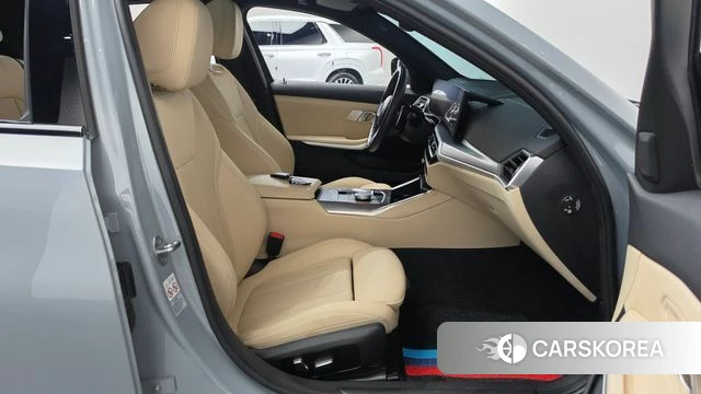 BMW 3 Series (G20) 2023 Цвет галактики из Кореи, фото 2