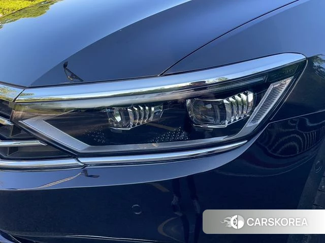 Volkswagen Magotan 2022 Черный из Китая, фото 2
