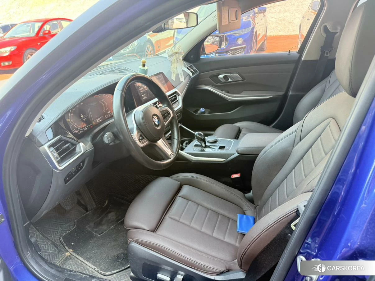BMW 3 series 2020 Черный из Китая, фото 2