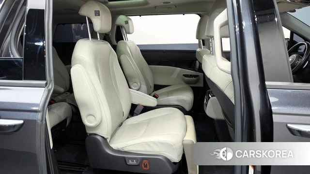 Kia Carnival 4th generation 2021 Серый из Кореи, фото 2