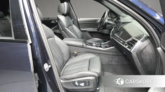 BMW X5 (G05) 2025 Черный из Кореи, фото 2