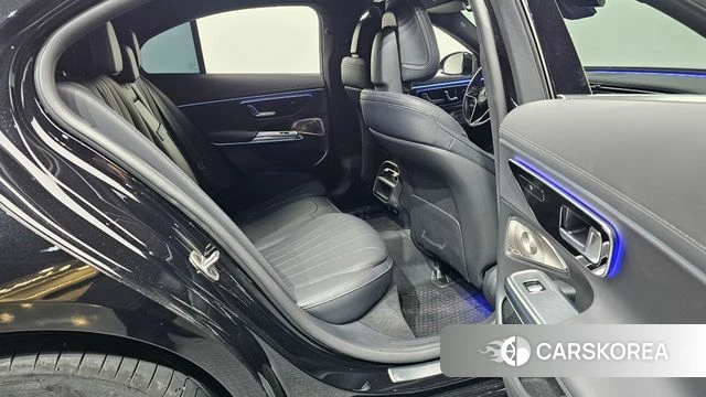 Mercedes-Benz E-Class W214 2025 Черный из Кореи, фото 2