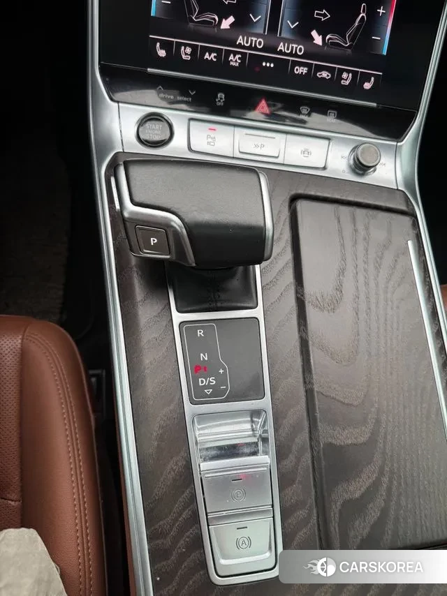 Audi A6 (C8) 2021 Серый из Кореи, фото 2