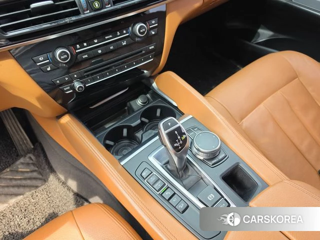 BMW X6 (F16) 2018 Белый из Кореи, фото 2