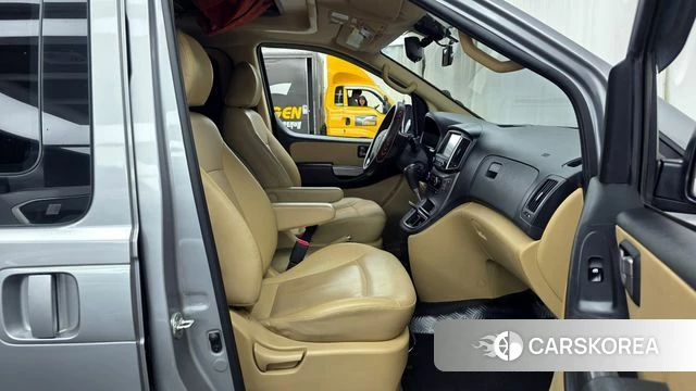 Hyundai The New Grand Starex 2018 Серебряный из Кореи, фото 2