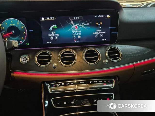 Mercedes-Benz E-Class W213 2023 Серый из Кореи, фото 2