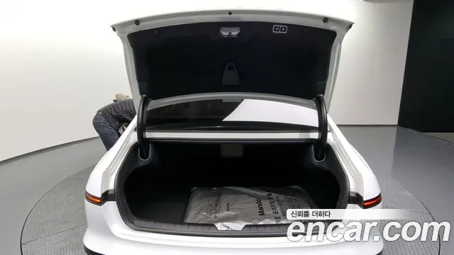 Hyundai Grandeur (GN7) id 2682888 из Кореи 2