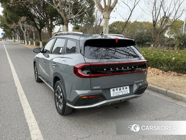 Hyundai ix35 2023 Серебристо-серый из Китая, фото 2