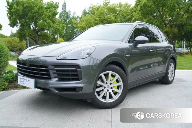 Porsche Cayenne E-Hybrid 2021 Темно-серый из Китая, фото 2