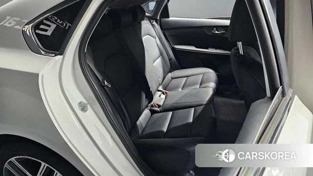 Kia Come New K3 2018 Белый из Кореи, фото 2