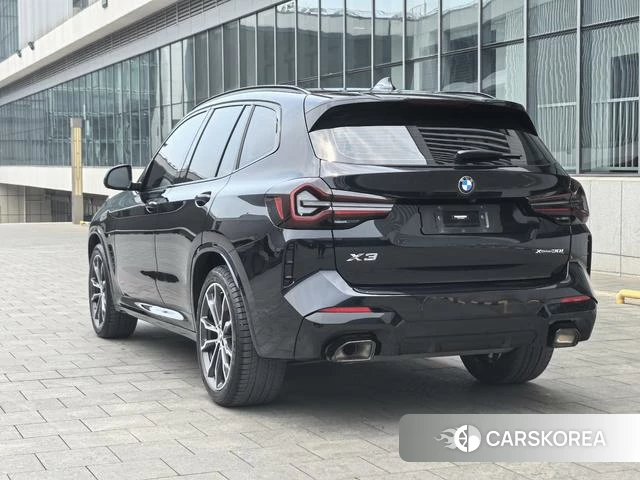 BMW X3 2022 Черный из Китая, фото 2