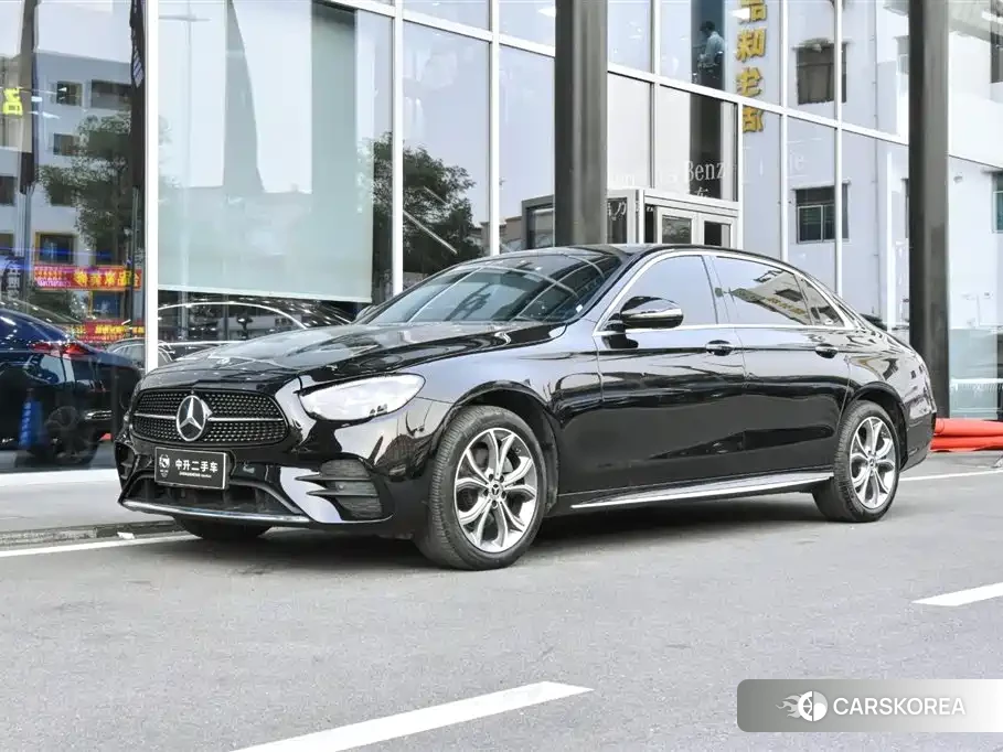 Mercedes-Benz E-Class 2022 Черный из Китая, фото 2