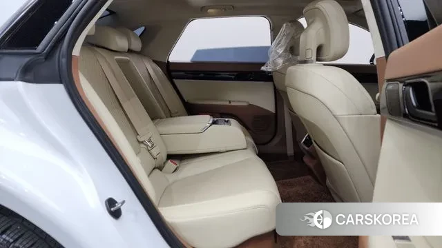 Hyundai Grandeur Hybrid (GN7) 2023 Белый из Кореи, фото 2