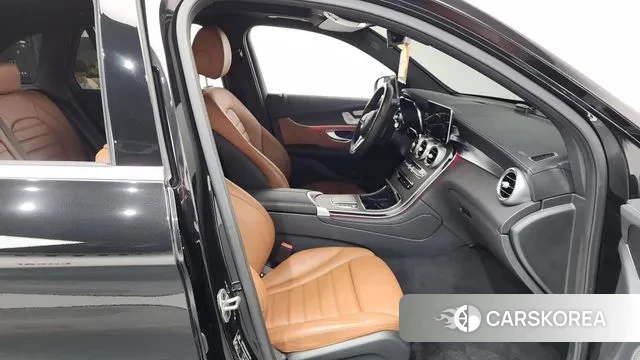 Mercedes-Benz GLC-Class X253 2022 Черный из Кореи, фото 2