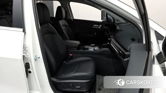 Kia The New Sportage 5th Generation Hybrid 2025 Белый из Кореи, фото 2