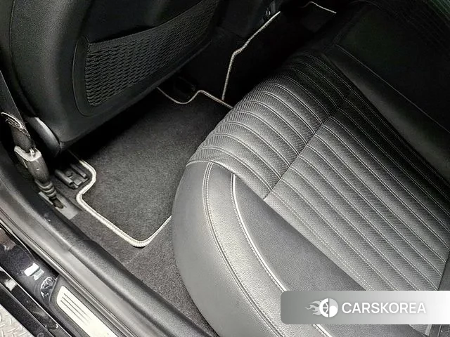 Genesis G70 2018 Черный из Кореи, фото 2