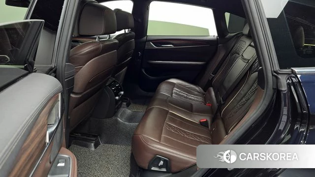 BMW 6 Series GT (G32) 2021 Черный из Кореи, фото 2