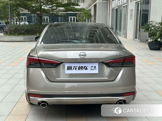 Nissan Teana 2023 Серебристо-серый из Китая, фото 2