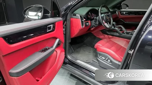 Porsche Cayenne (PO536) 2021 Черный из Кореи, фото 2