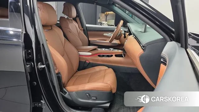 Genesis GV70 2023 Черный из Кореи, фото 2