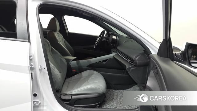 Hyundai The New Avante (CN7) 2025 Белый из Кореи, фото 2