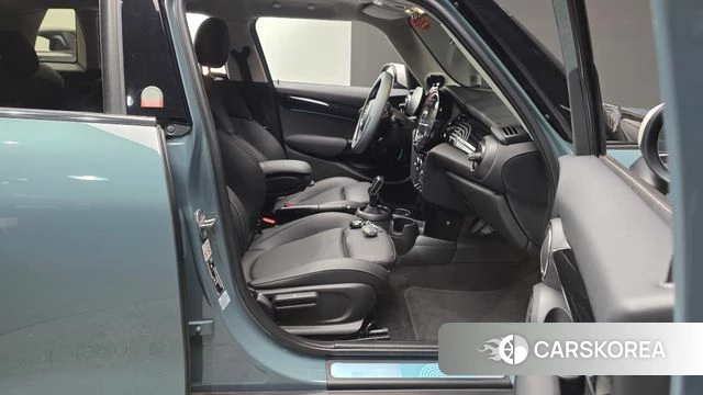 Mini Cooper S 2023 Серый из Кореи, фото 2