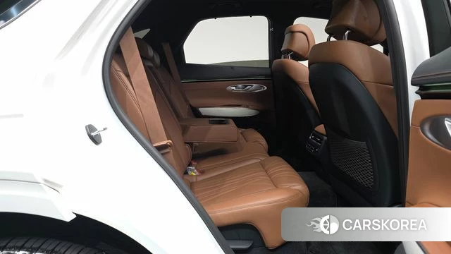 Genesis GV70 2024 Белый из Кореи, фото 2