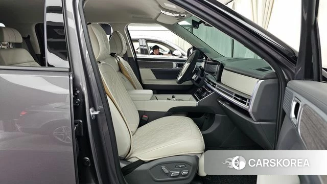 Hyundai Santa Fe (MX5) 2024 Серый из Кореи, фото 2