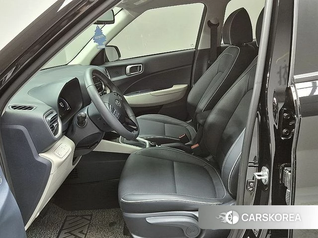 Hyundai Venue 2023 Черный из Кореи, фото 2