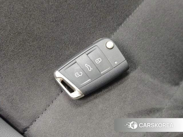 Volkswagen Sagitar 2022 Черный из Китая, фото 2
