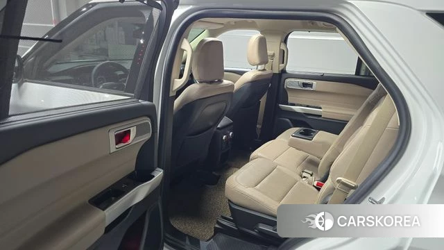 Ford Explorer 6th Generation 2020 Белый из Кореи, фото 2