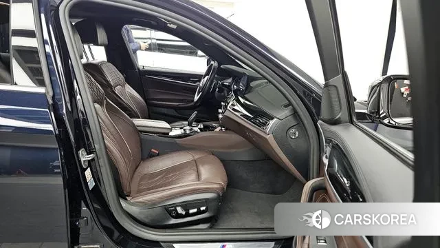 BMW 5 Series (G30) 2018 Синий из Кореи, фото 2
