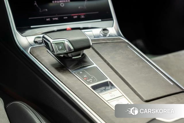 Audi A6L 2023 Черный из Китая, фото 2