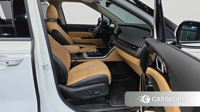 Kia Carnival 4th generation 2023 Белый из Кореи, фото 2