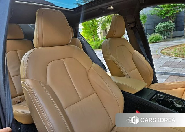 Volvo XC40 2020 Черный из Кореи, фото 2