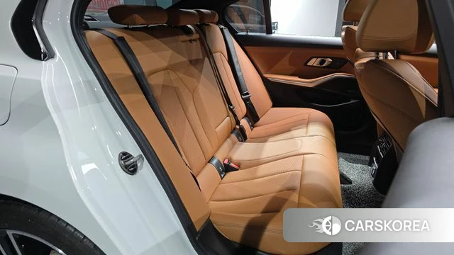 BMW 3 Series (G20) 2025 Белый из Кореи, фото 2