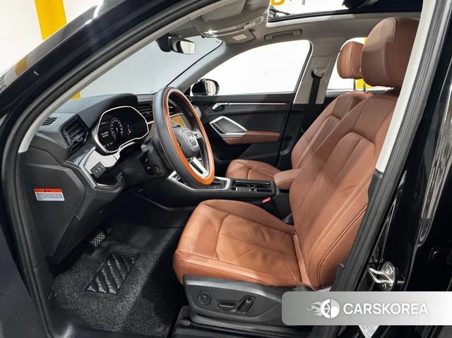 Audi Q3 (F3) 2025 Черный из Кореи, фото 2