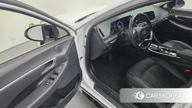 Hyundai Sonata (DN8) 2022 Белый из Кореи, фото 2
