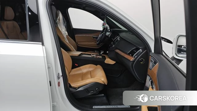 Volvo XC90 second Generation 2020 Белый из Кореи, фото 2