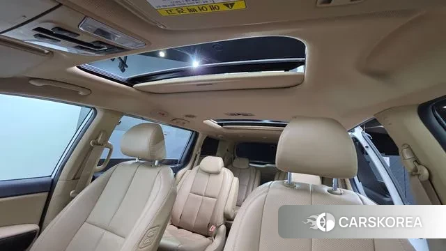 Kia The New Carnival 2019 Белый из Кореи, фото 2