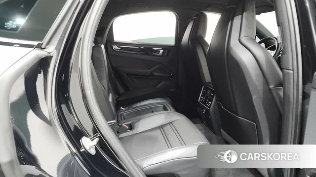 Porsche Cayenne (PO536) 2022 Черный из Кореи, фото 2