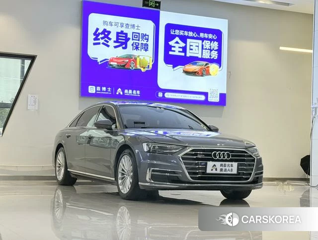 Audi A8 2021 Серебристо-серый из Китая, фото 2