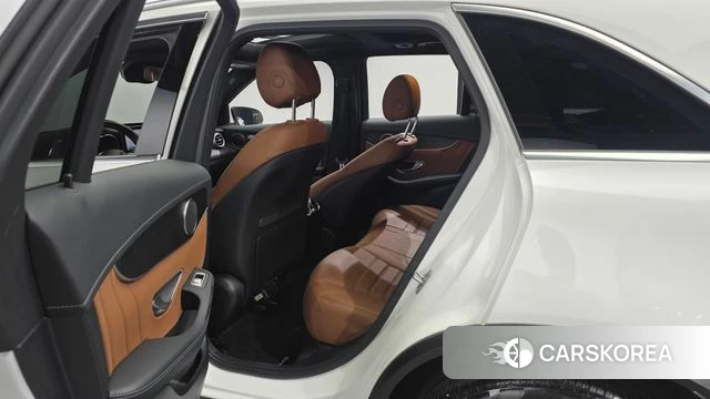 Mercedes-Benz GLC-Class X253 2022 Белый из Кореи, фото 2