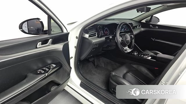 Kia K5 3rd generation 2023 Белый из Кореи, фото 2