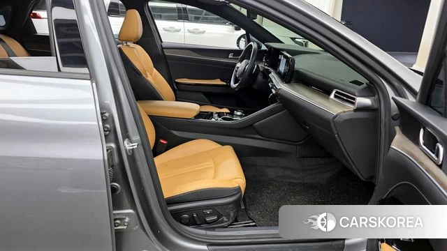 Kia K5 3rd generation 2022 Серебряный из Кореи, фото 2